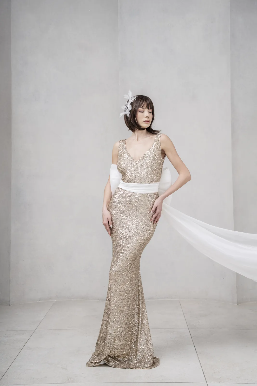 abito sposa sirena oro paillette cintura organza fiocco 5 col 074 sara radice