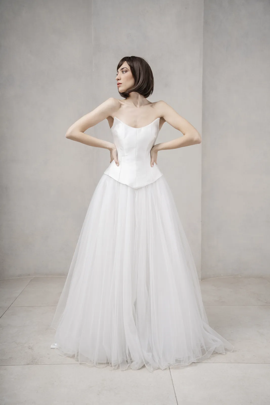 abito sposa tulle vaporoso corsetto mikado stile 700 2 col 076 sara radice