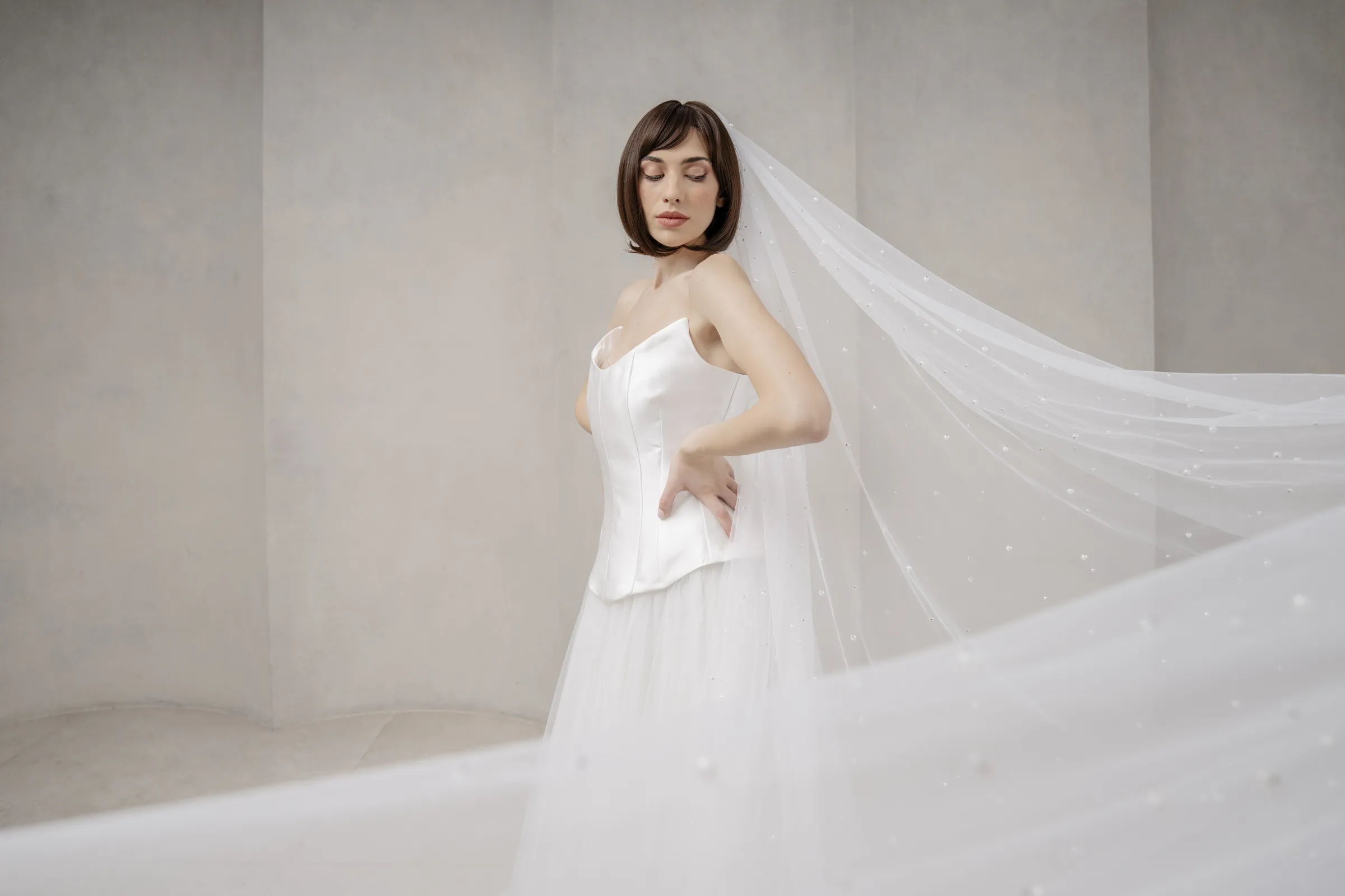 abito sposa tulle vaporoso corsetto mikado stile 700 3 col 076 sara radice